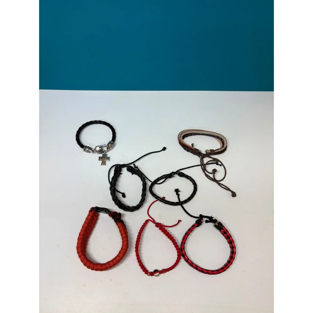 Lot of 7 Mens Braided Leather Paracord Woven Bracelets Cross Charm Black Red